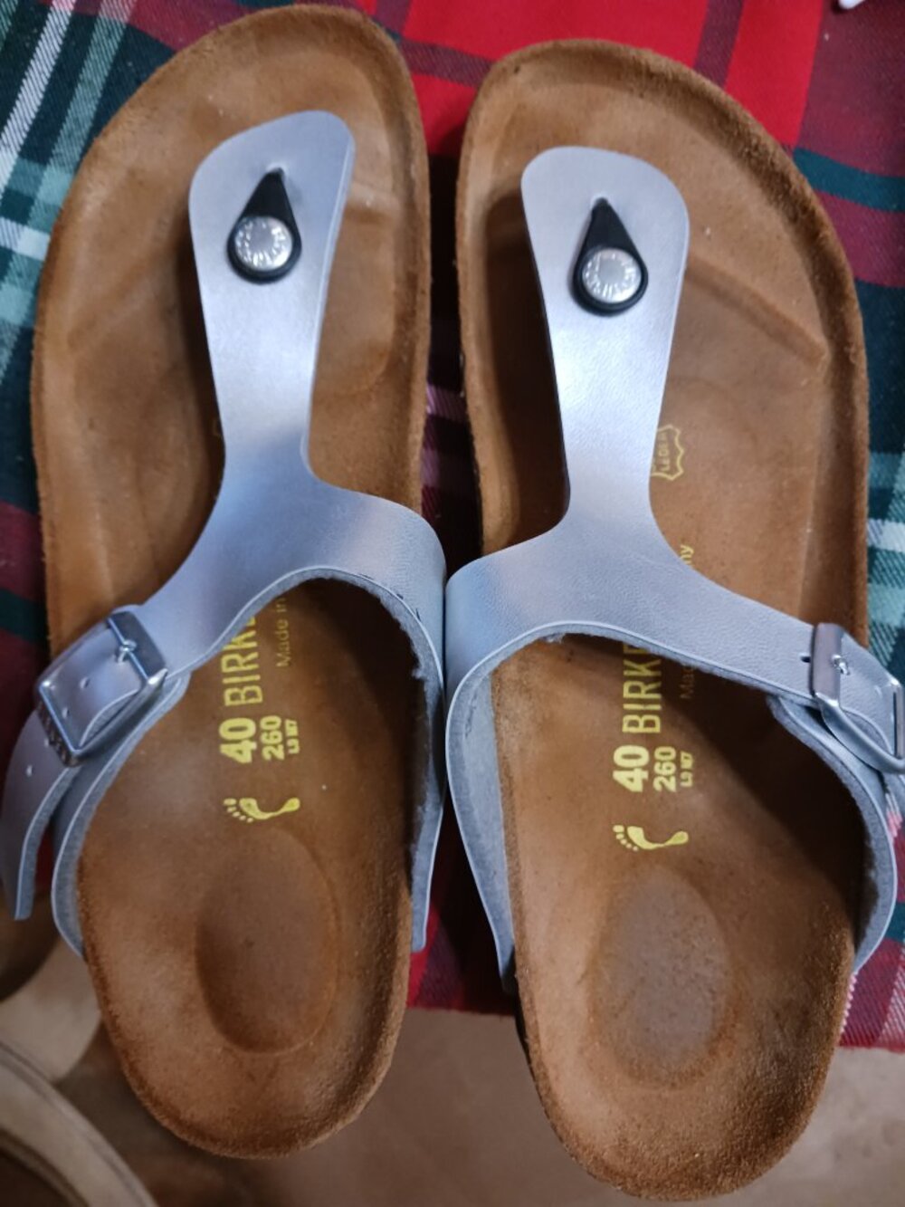 Silver Sandal Birkenstocks 40 - Picture 8 of 8